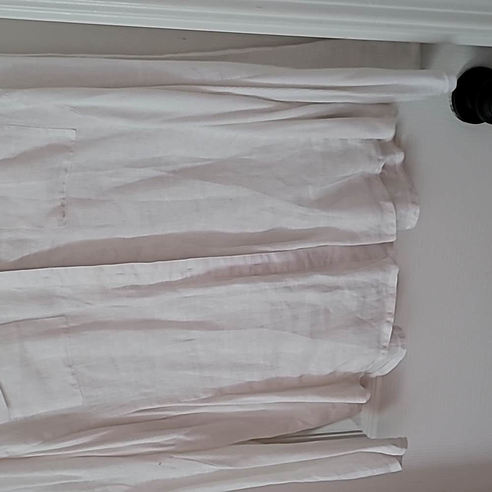 Blouse - Picture 2 of 3